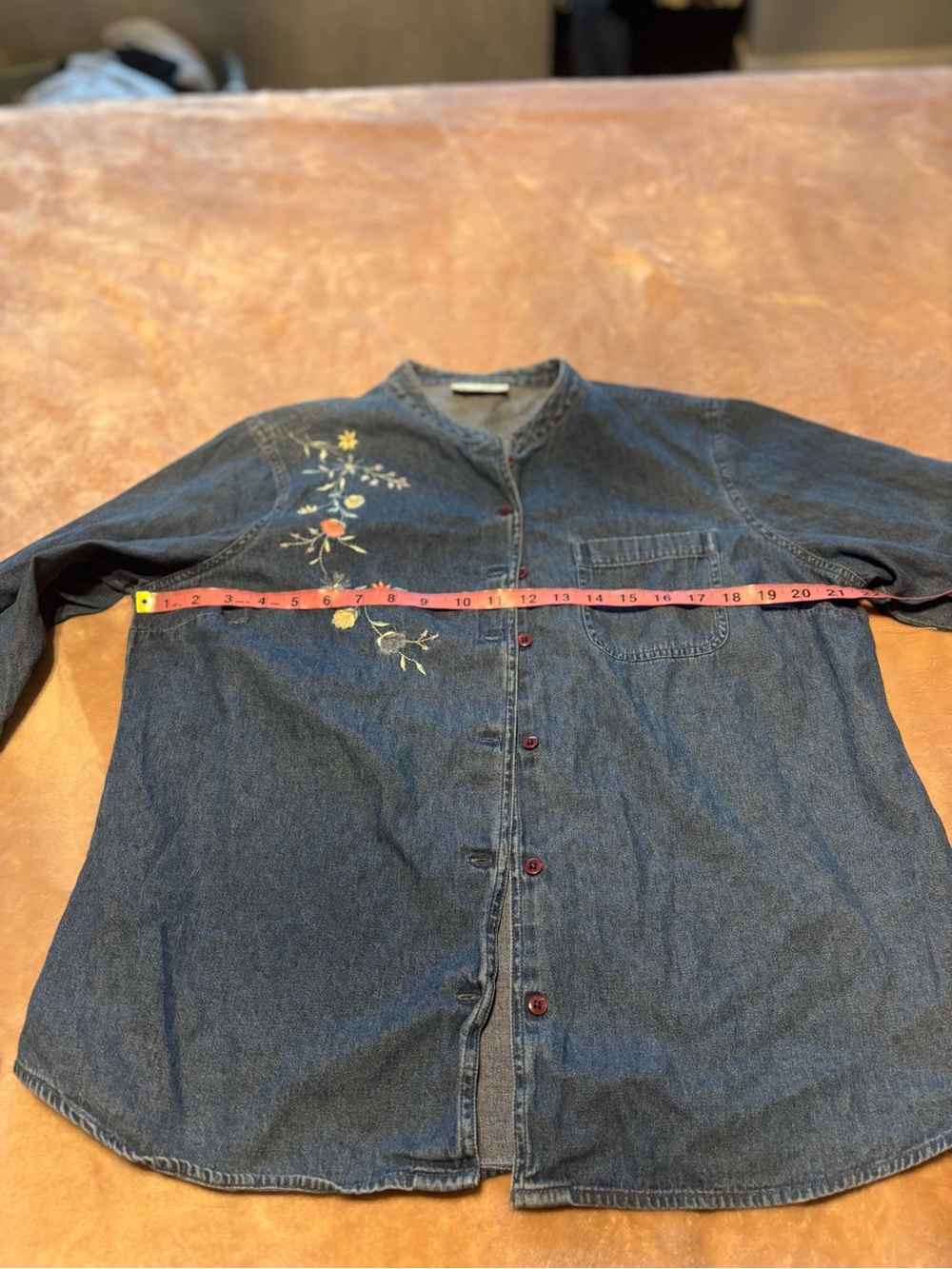 Vintage Carol Reed Denim Shirt Floral Embroidered Button Front Blue Chambray - Picture 3 of 6